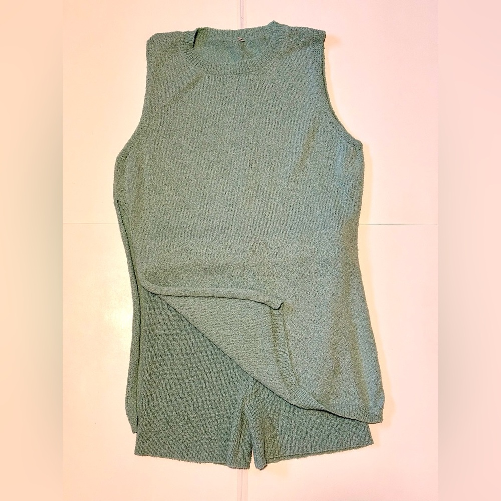 Sleeveless Knit Tank Set in Sage / Mint Green